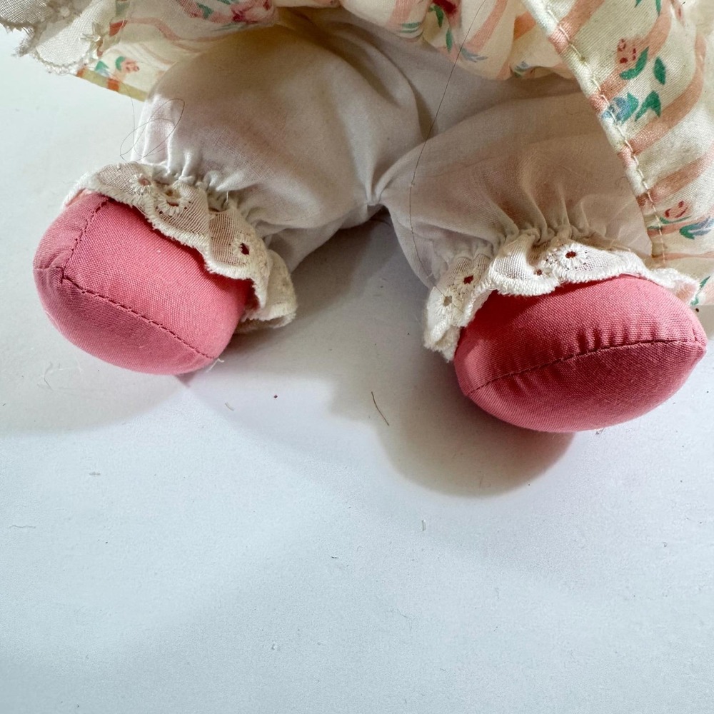 Berkeley Design Cuddle Kidz Musical Rag Doll My Favorite Things Floral Straw Hat - Picture 5 of 8